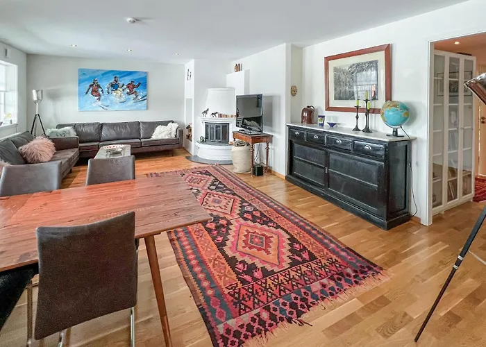 Apartment 3 Bedroom Cozy In Gala Frya